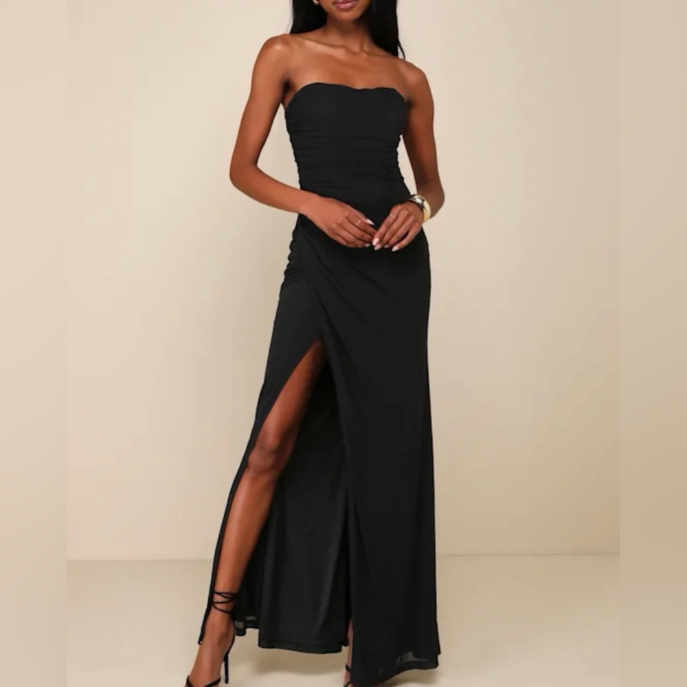 Lulu's Classic Black strapless dress